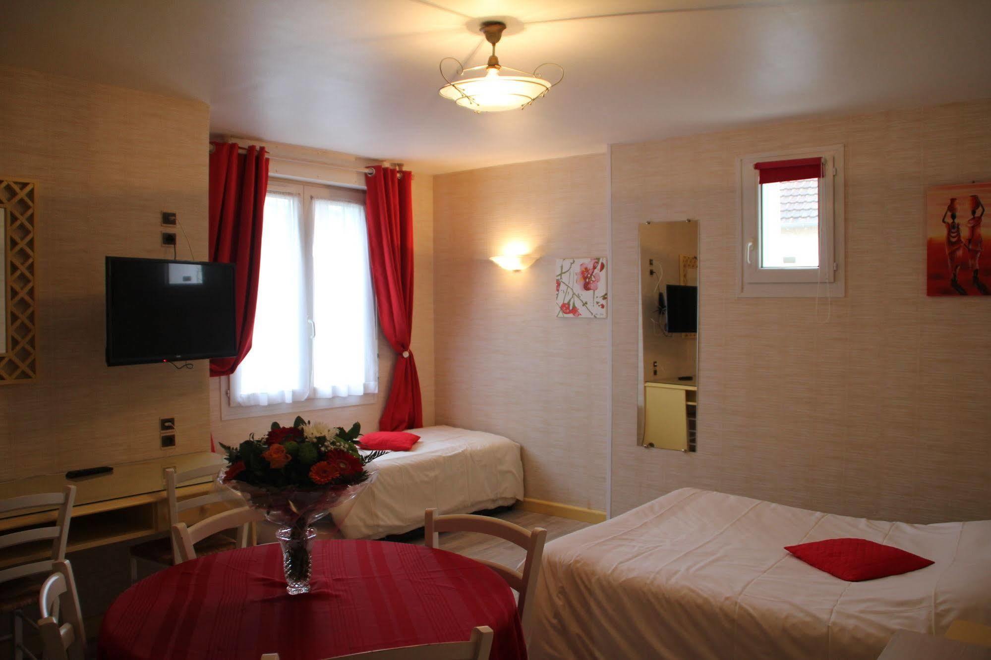 Residence Le Bellevue Bretteville-sur-Odon Buitenkant foto